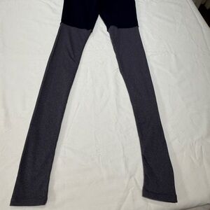 Alo -Tone Black and Charcoal Leggings